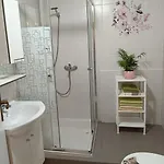 Aura Apartment *